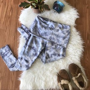 Foldover yoga leggings - pale blue tie dye